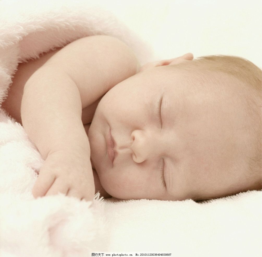 小月零宝宝趴睡缘由