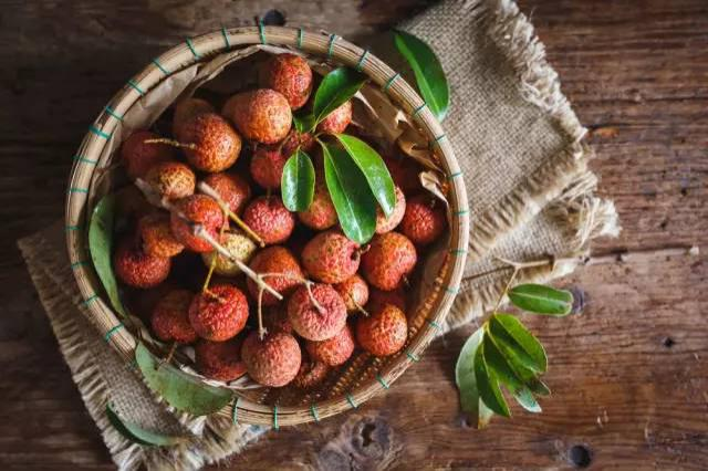 夏天到了，孕妇吃荔枝真的会流产吗？