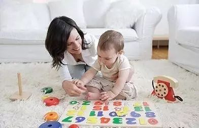 聪明宝宝都爱问“为什么”，优秀阿姨回答有窍门！